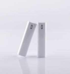 Rectangular nozzle bottle is removable